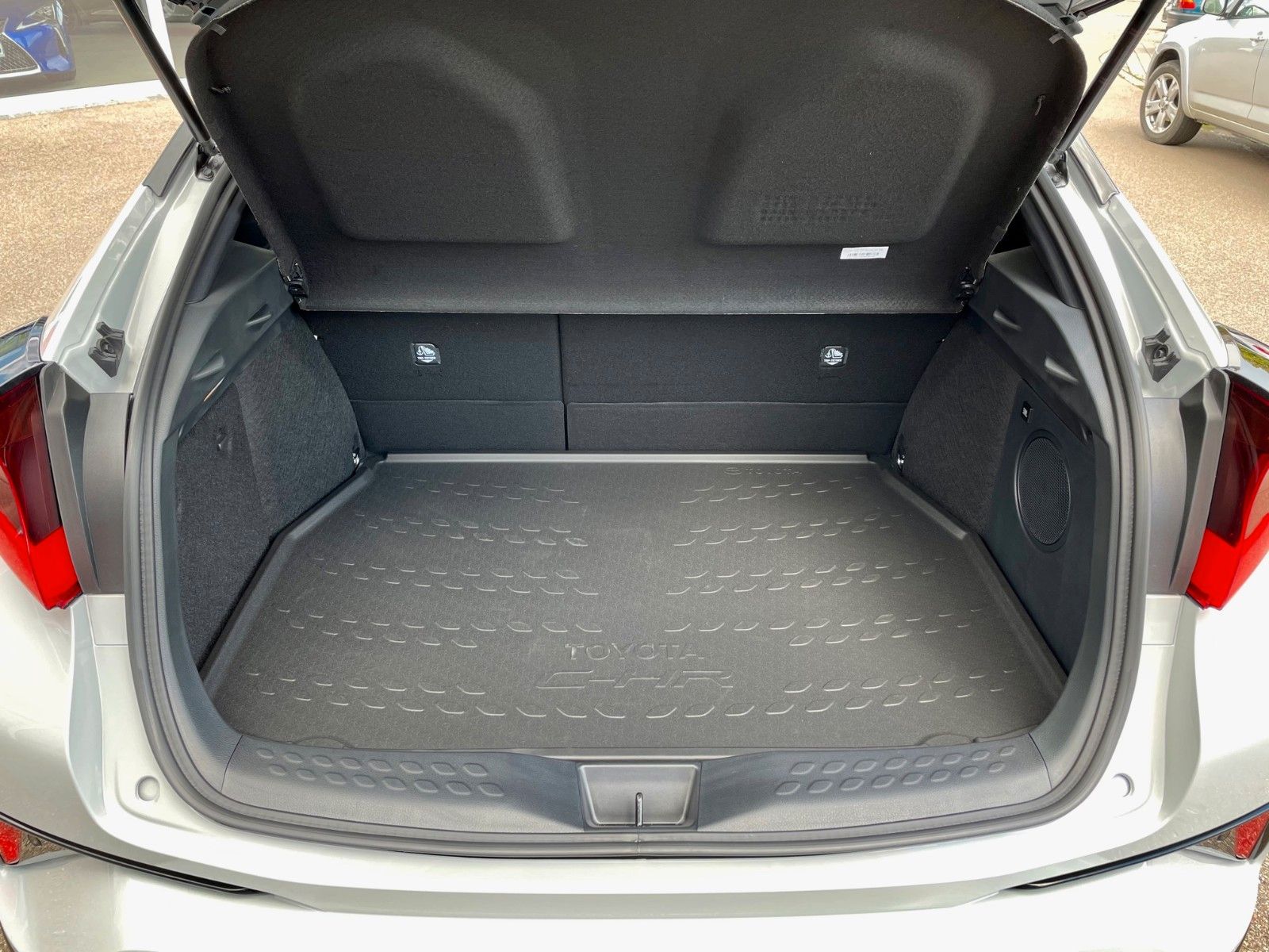 Toyota C-HR GR Sport Hybrid - Samsaru's Car Outlet