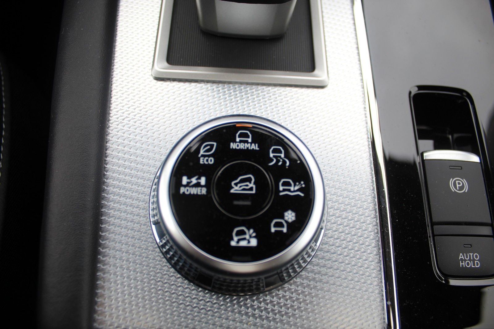 Mitsubishi Plug-in Hybrid Outlander Plug-in Hybrid TOP