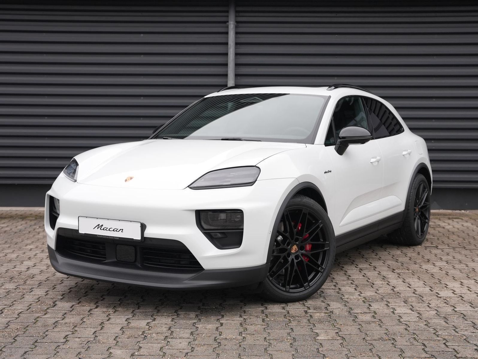 Porsche Macan 4S - Samsaru's Car Outlet