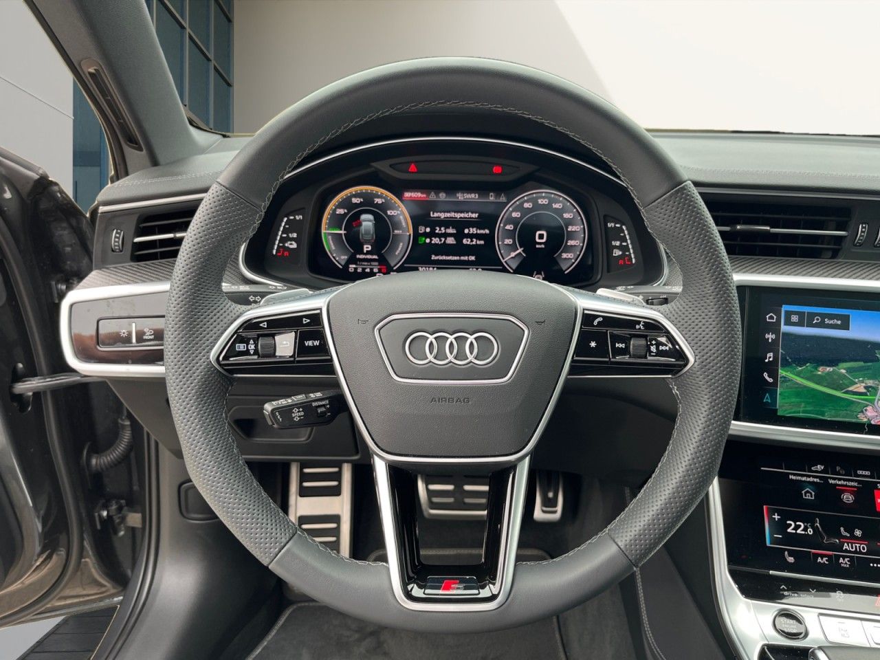 Audi A6 Avant 55 TFSI e quattro S line - Samsaru's Car Outlet