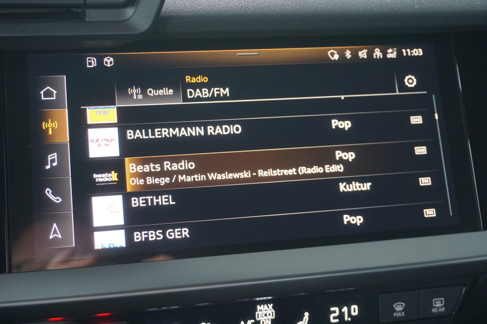 Audi A3 Sportback 45 TFSI e S line - Samsaru's Car Outlet