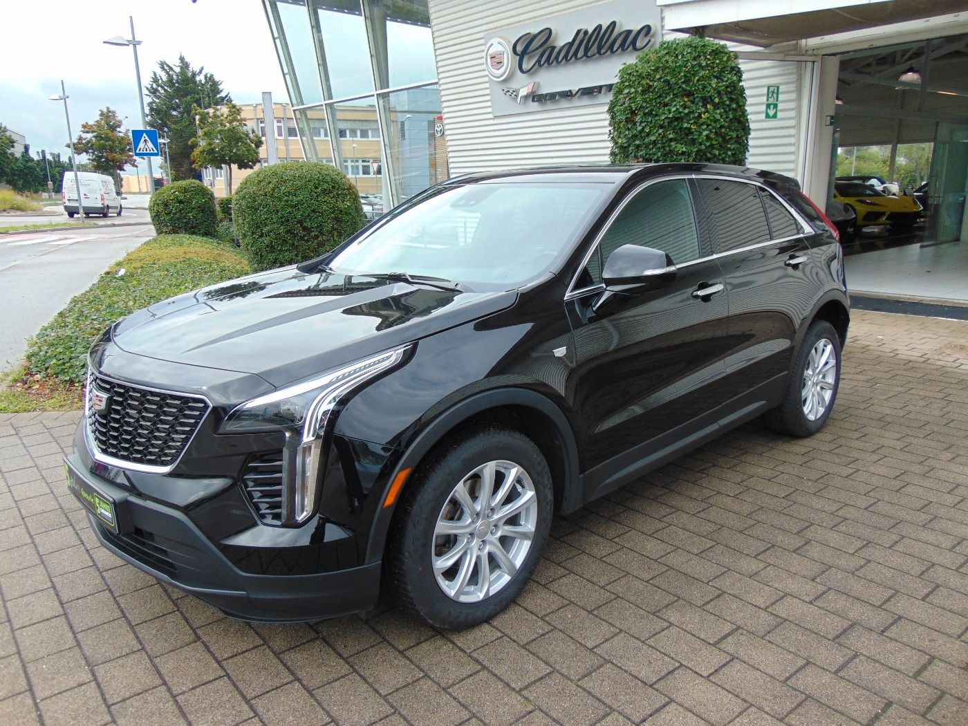Cadillac XT4 350T Luxury Europamodell AHK schwenkbar Navi