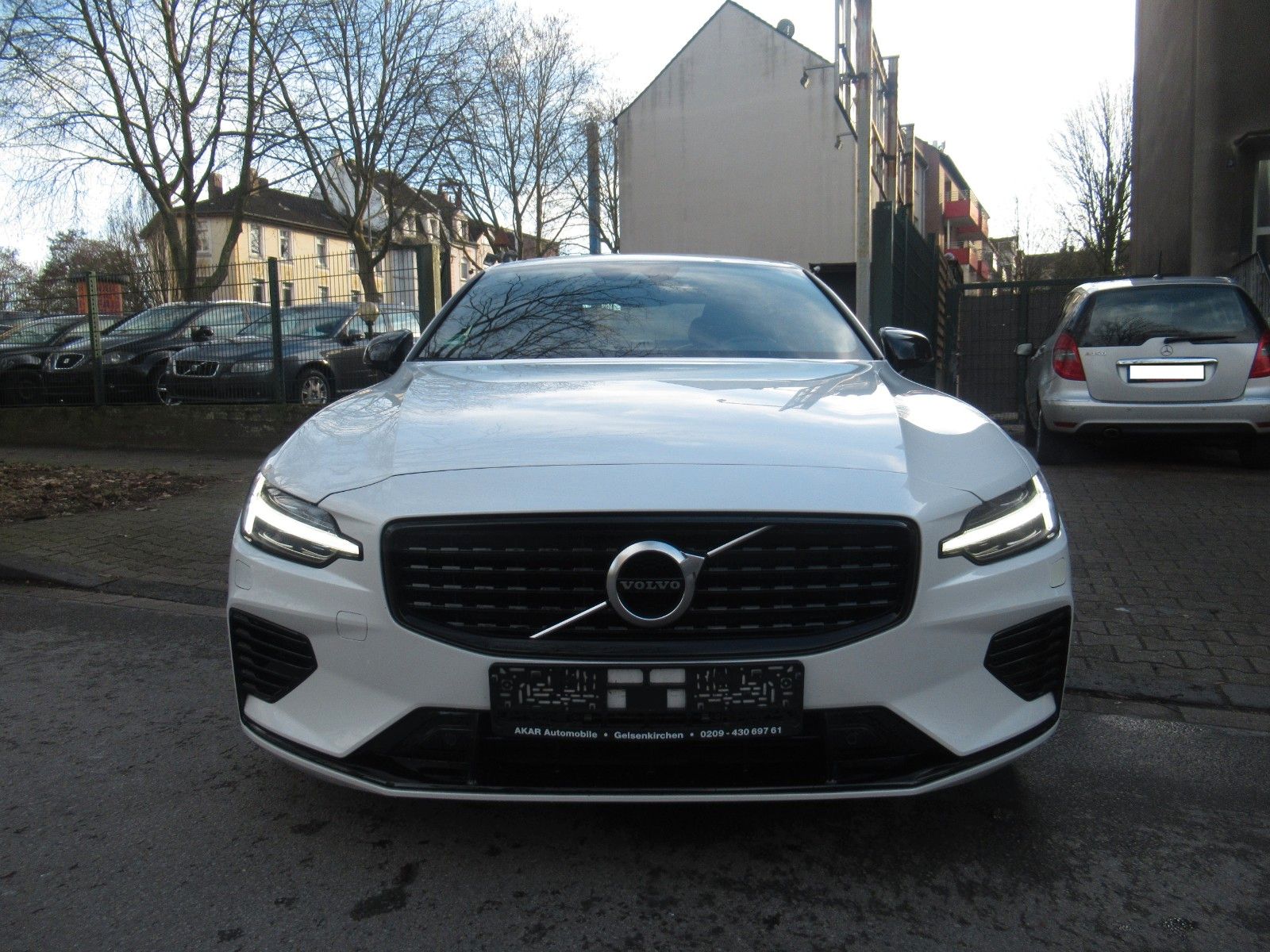 Volvo S60 Lim. R Design Recharge Plug-In Hybrid AWD
