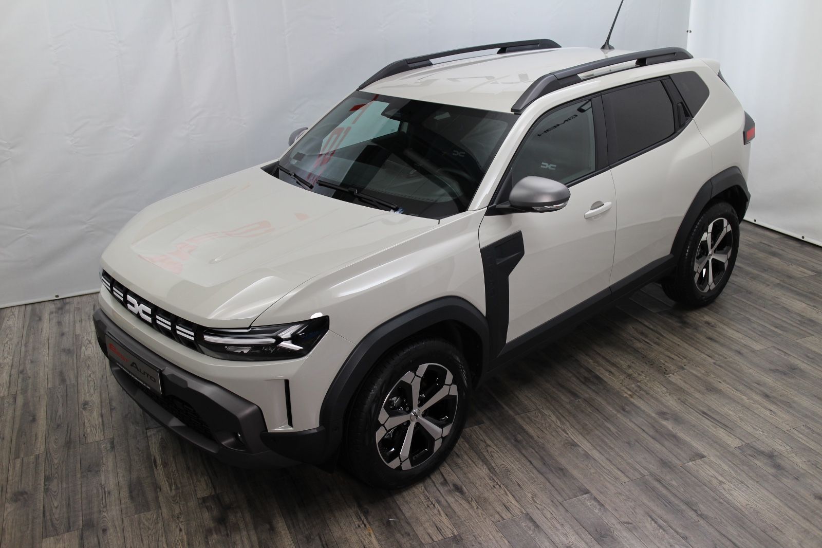 Dacia Duster III Hybrid 140 Journey - Samsaru's Car Outlet
