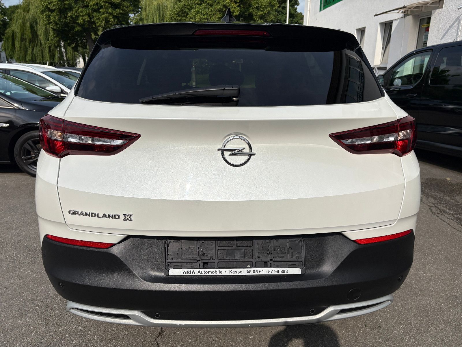 Opel Grandland 1.5 CDTI AUT Business Elegance - Samsaru's Car Outlet