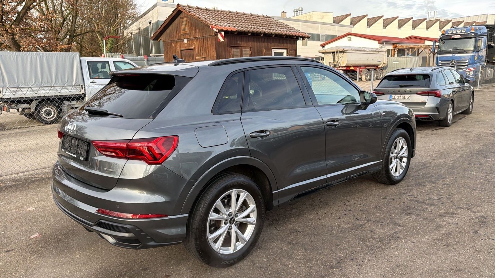 Audi Q3 45TFSI quattro S line*MATRIX-LED*VIRTUAL*NAVI
