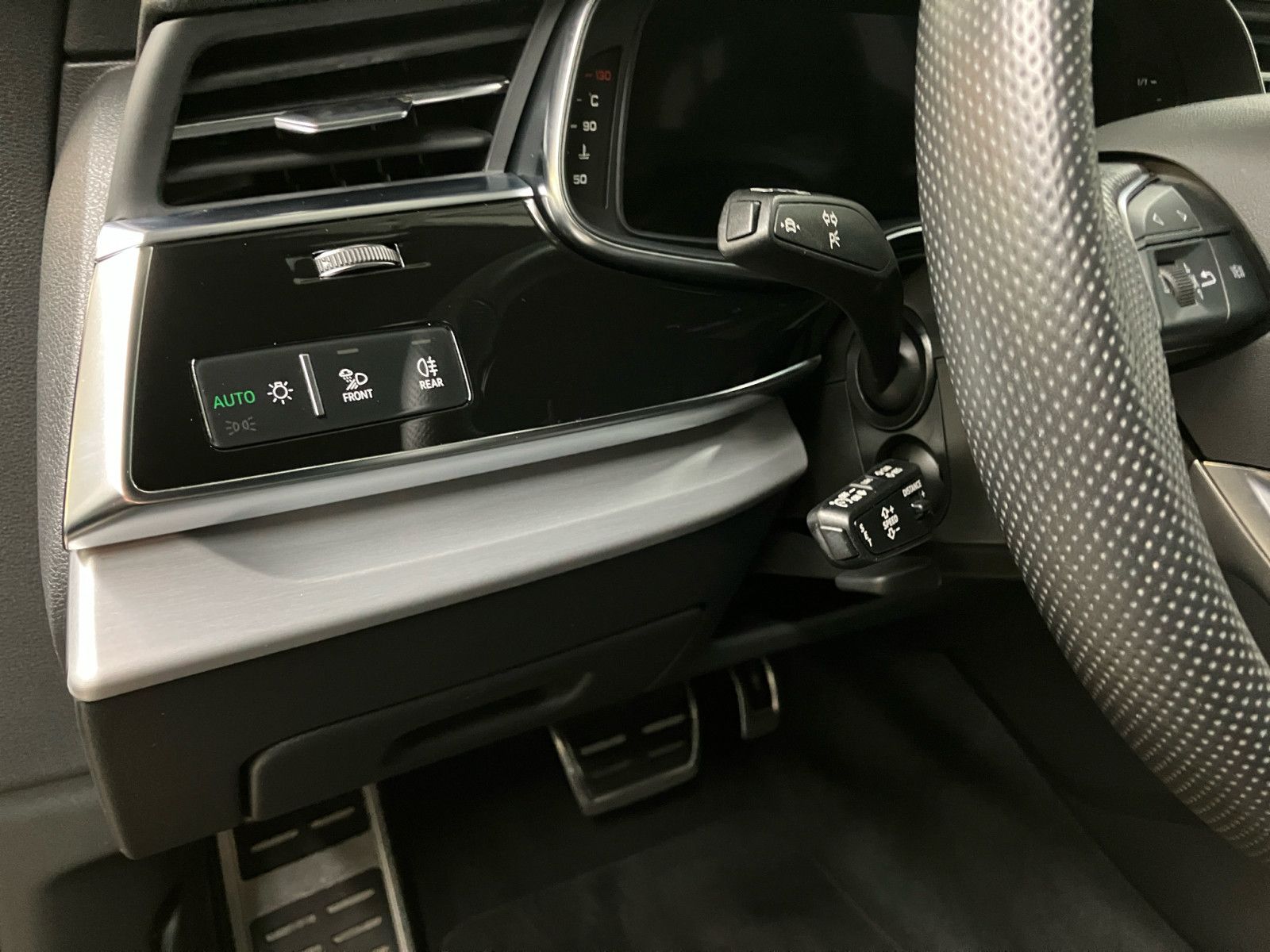 Audi Q8 55 TFSI quattro S line - Samsaru's Car Outlet