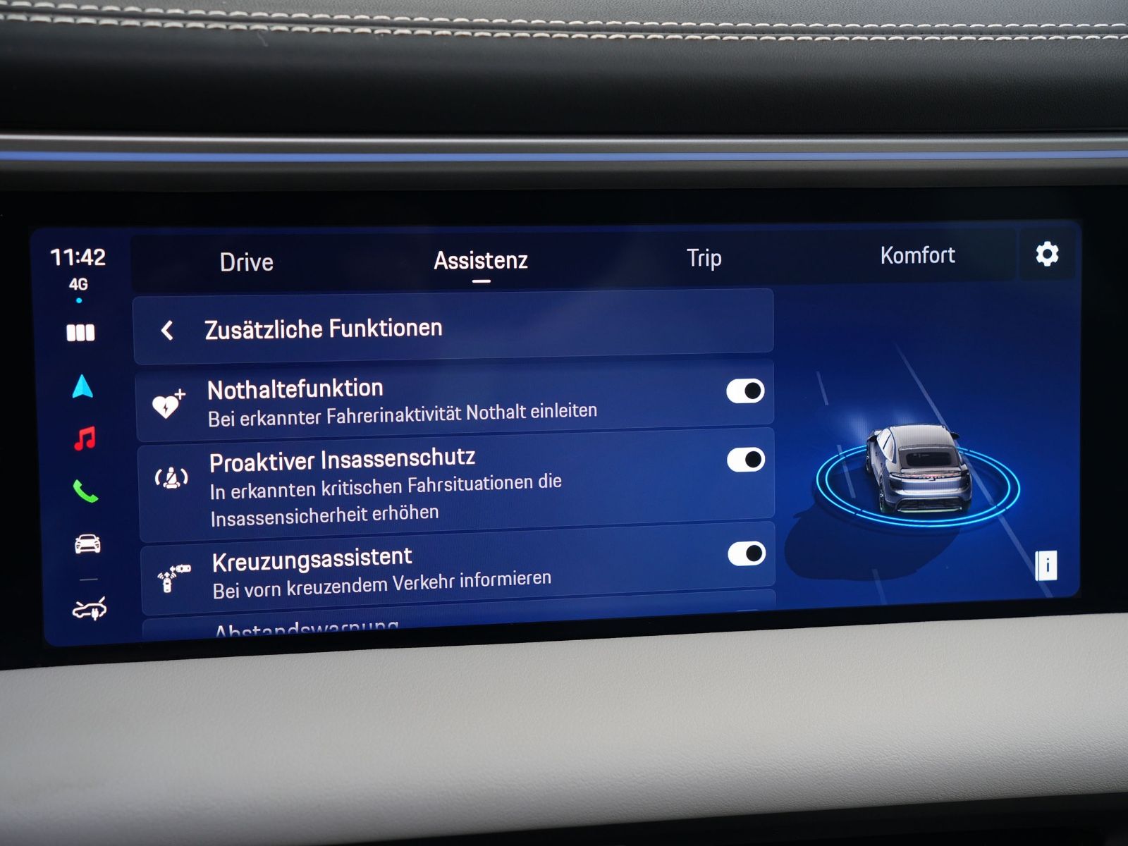 Porsche Macan 4 - Samsaru's Car Outlet