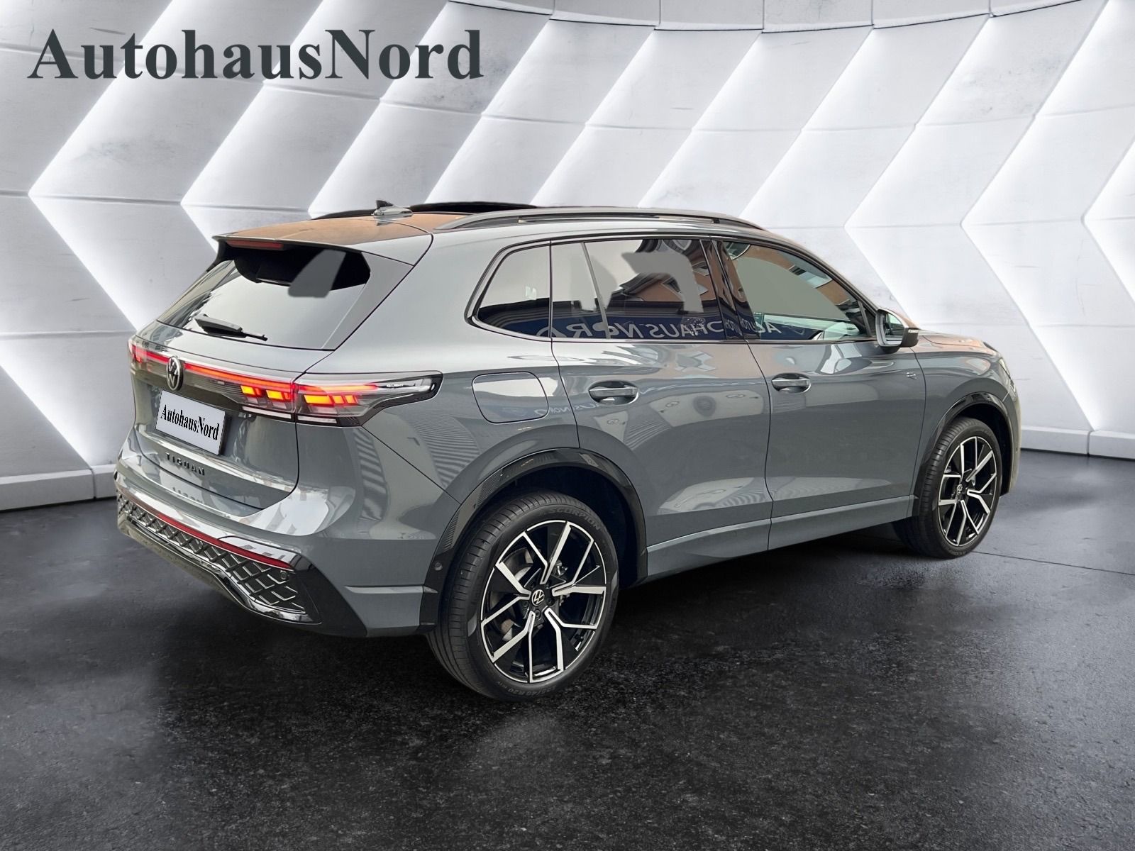 Volkswagen Tiguan 1.5 TSI eHybrid R-Line Black-Style*Matrix