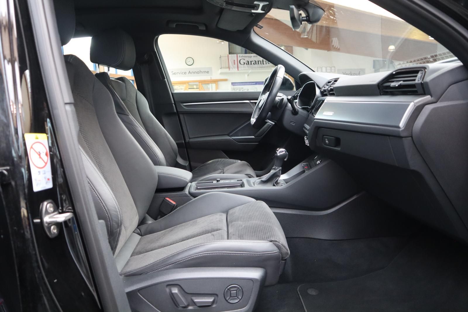 Audi Q3 40 TDI quattro S tronic S line Pano/RFK/LED/A