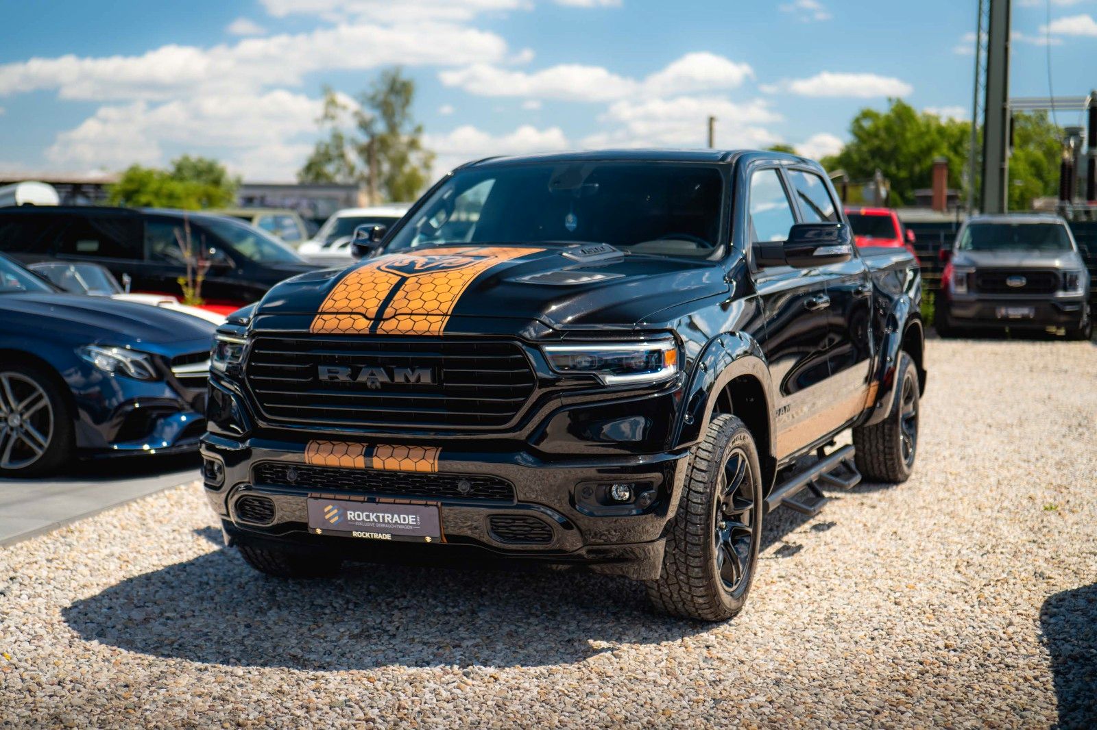 Dodge RAM 5.7 V8 HEMI 4x4 OFFROAD Night Limited 19%