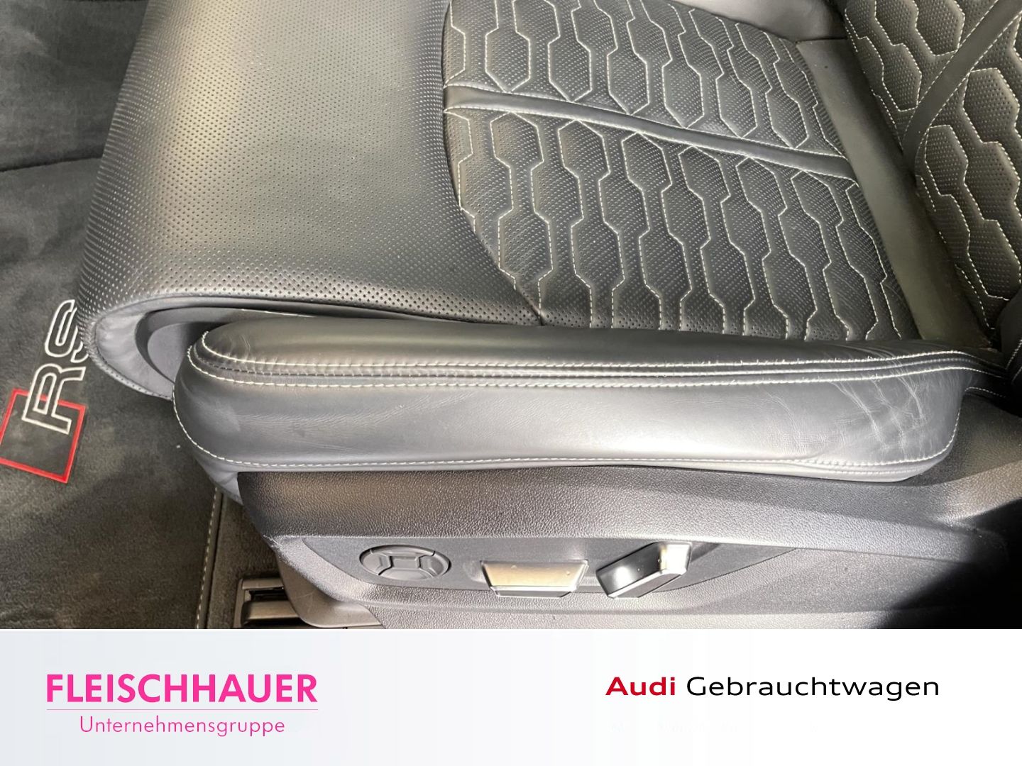 Audi RSQ8 4.0 TFSI quattro HUD Luft Matrix Pano 305 k