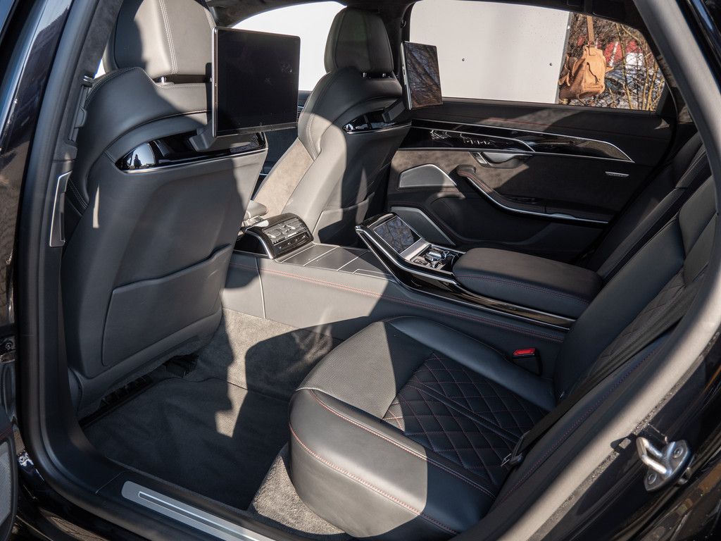 Audi A8 lang 60TFSI quattro - Samsaru's Car Outlet
