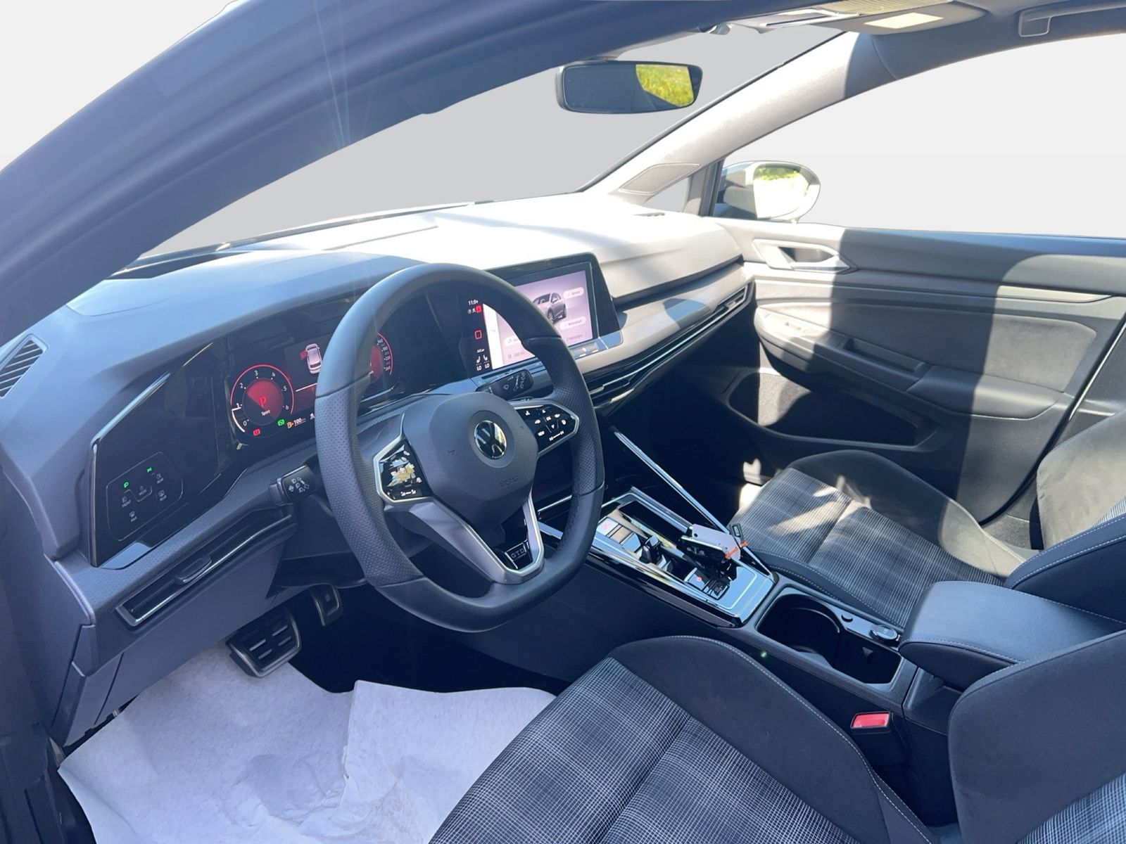 Volkswagen Golf VIII GTD DSG IQ.Light Matrix CarPlay AHK