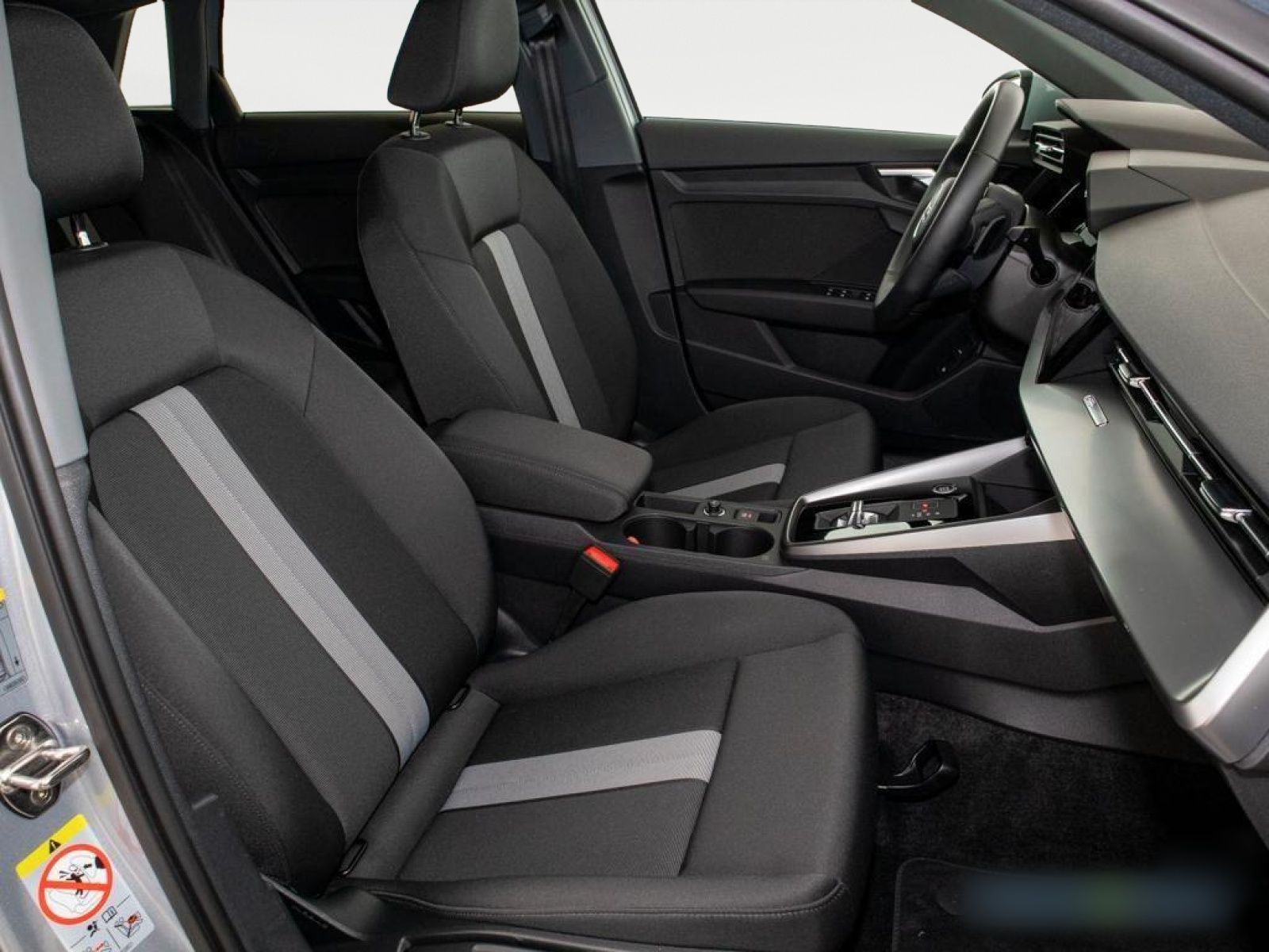 Audi A3 Sportback 40 TFSI e Advanced - Samsaru's Car Outlet