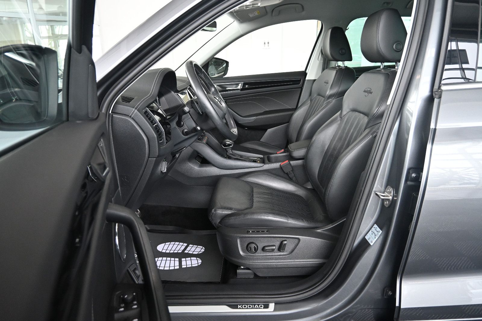 Skoda Kodiaq 2.0 TSI L&K 4M LED Navi Virtual 7-Sitzer
