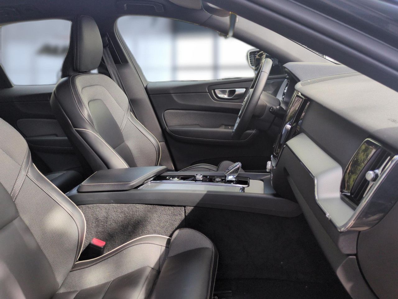 Volvo XC 60 Plus Dark AWD