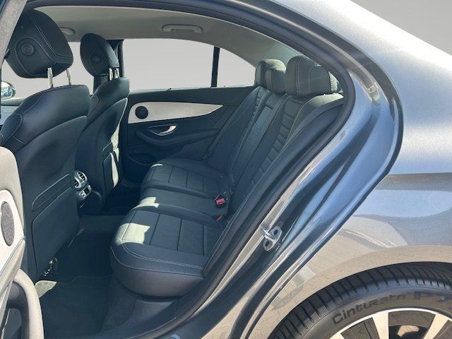 Mercedes-Benz E 300 e Avantgarde - Samsaru's Car Outlet