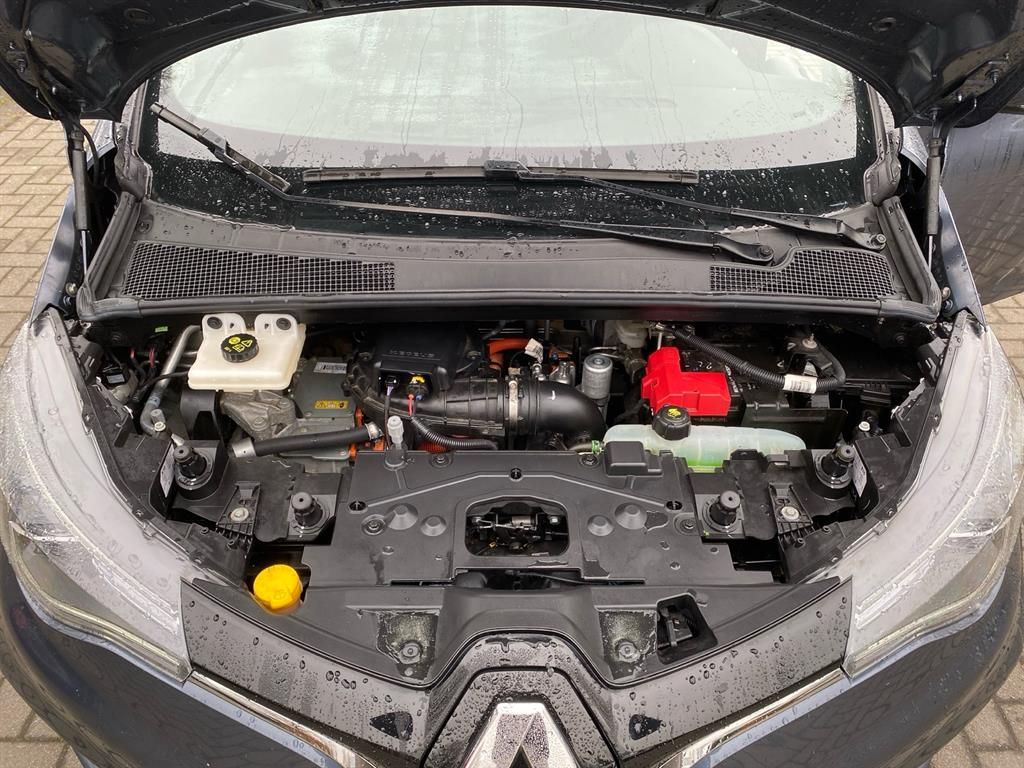 Renault ZOE Experience Z.E. 50 - Samsaru's Car Outlet