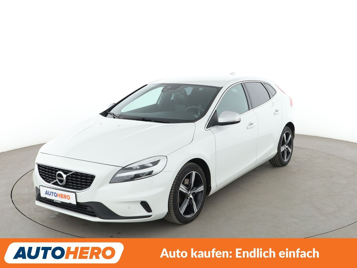 Volvo V40 2.0 T2 R-Design*NAVI*TEMPO*CAM*PDC*SHZ*