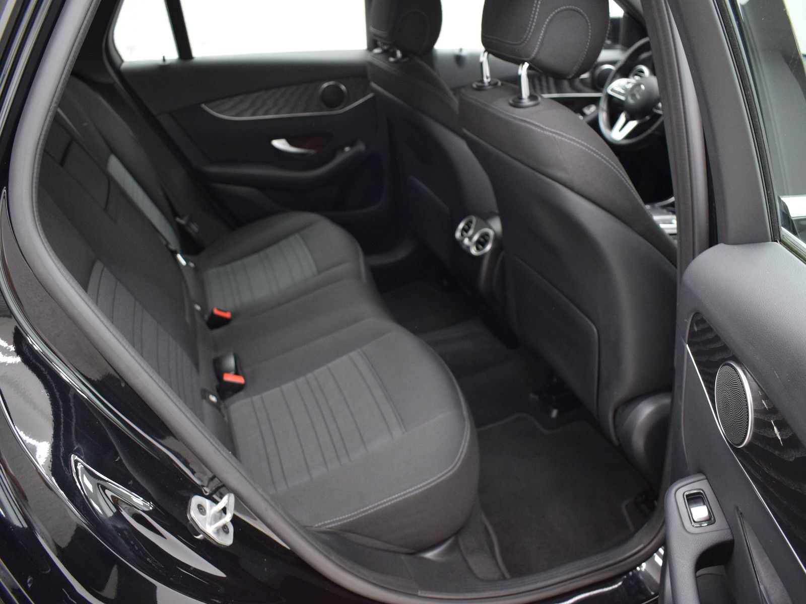 Mercedes-Benz GLC 300 de 4M Offroad - Samsaru's Car Outlet