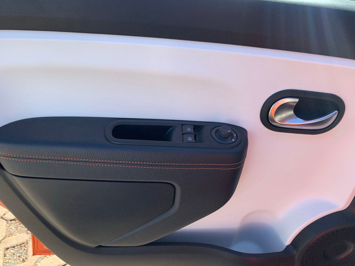 Renault Twingo ELECTRIC - Samsaru's Car Outlet