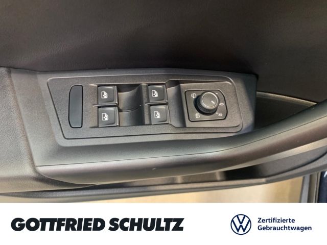 Volkswagen T-Roc R-LINE TSI DSG - Samsaru's Car Outlet