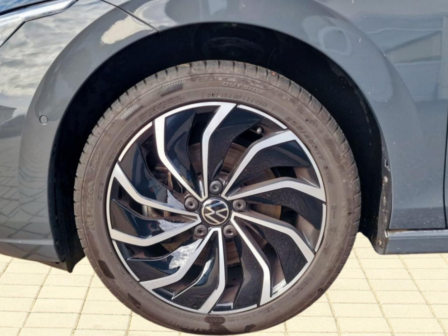 Volkswagen Golf Variant Style 2.0 TDI DSG Style - Samsaru's Car Outlet