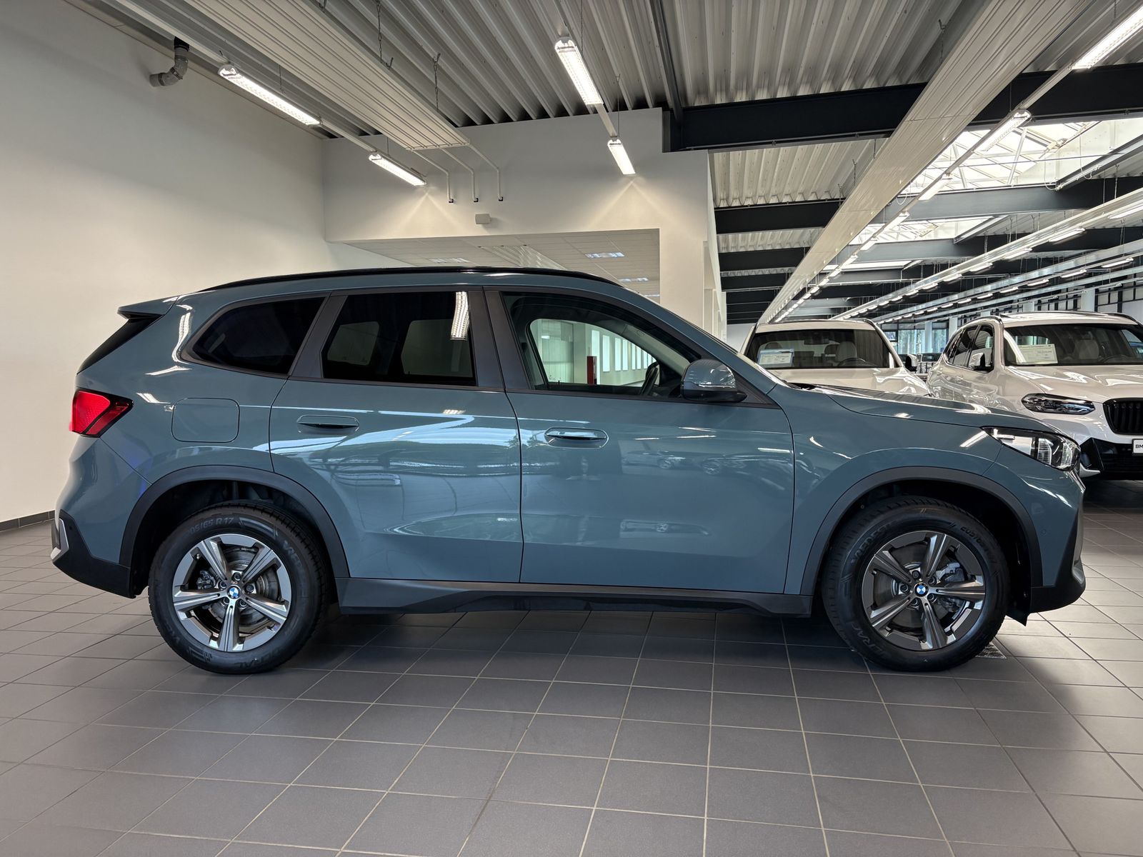 BMW X1 xDrive23d - Samsaru's Car Outlet