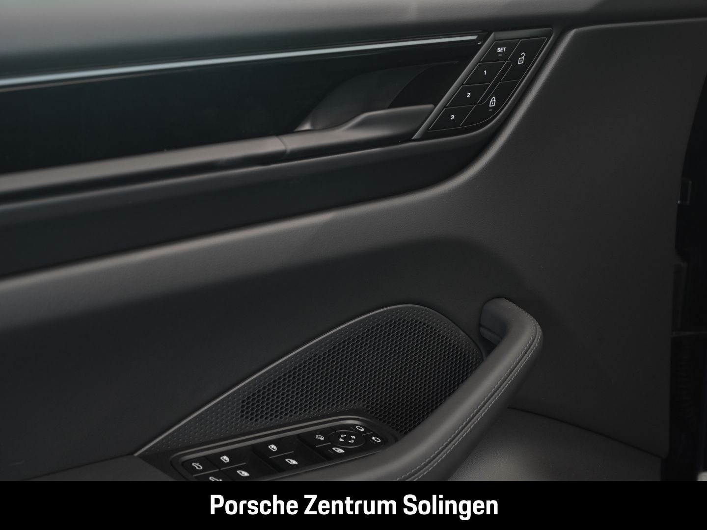 Porsche Macan 4S - Samsaru's Car Outlet