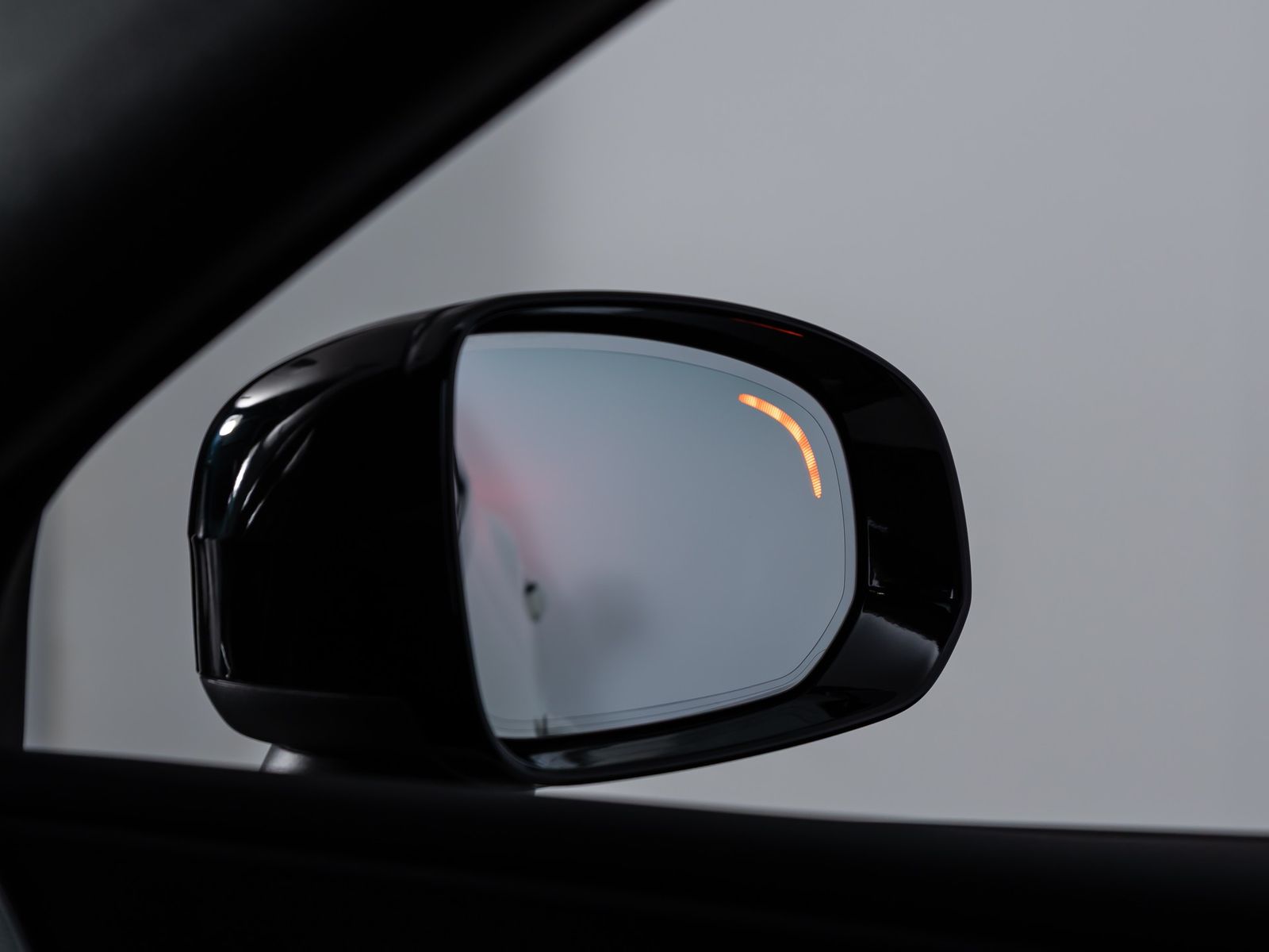 Volvo XC60 R Design Recharge *LED*STDHZ*AHK*360°