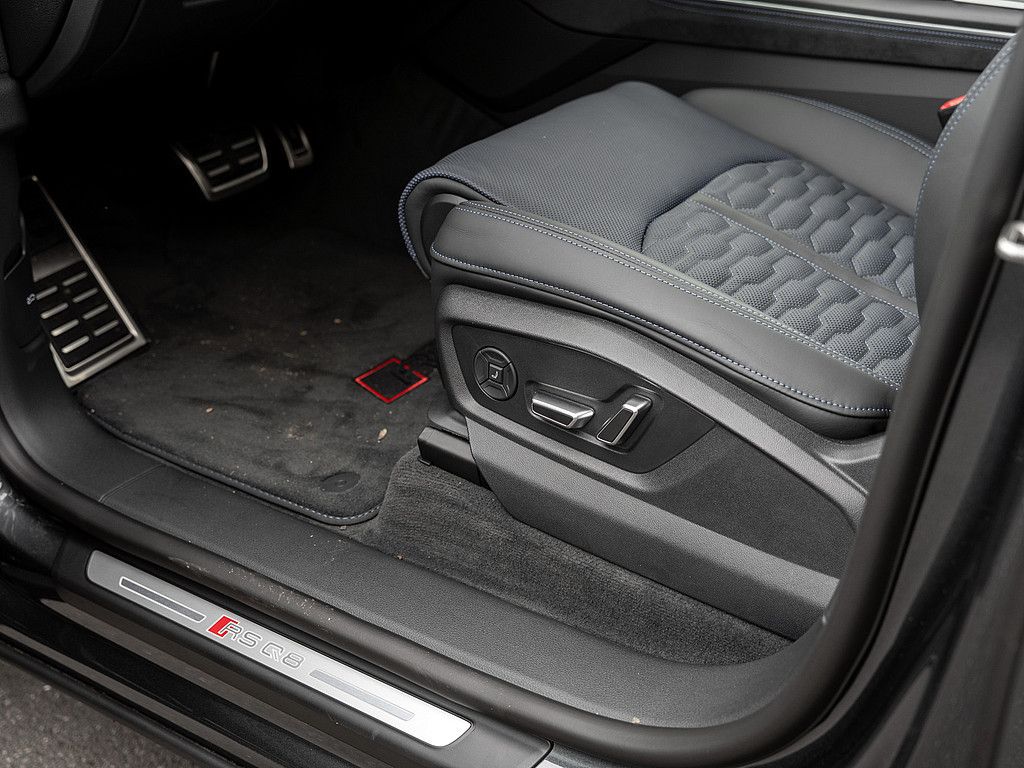 Audi RS Q8 performance tiptronic B&O PANO LASER 360°