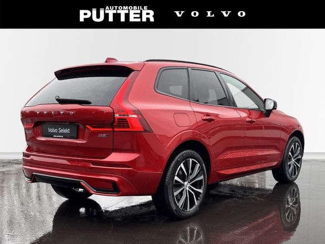 Volvo XC60 B5 Benzin AWD Ultimate Dark 20'' ACC StandH
