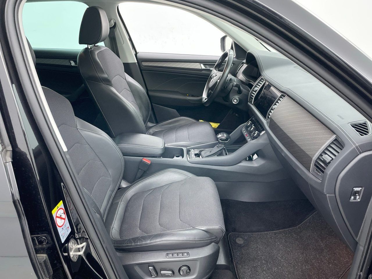 Skoda Kodiaq 2.0 TDI Style 4x4 Matrix Virtual 360° AHK