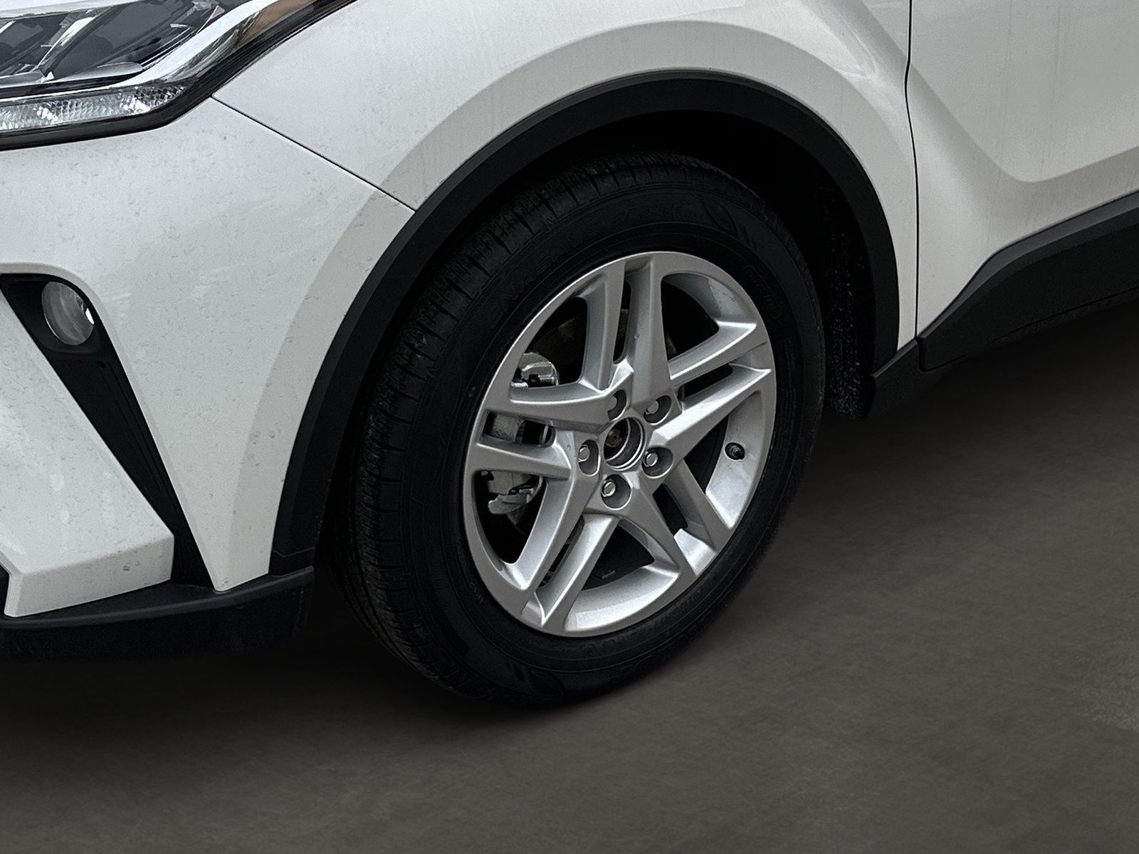 Toyota C-HR 1.8-l-Hybrid - Samsaru's Car Outlet