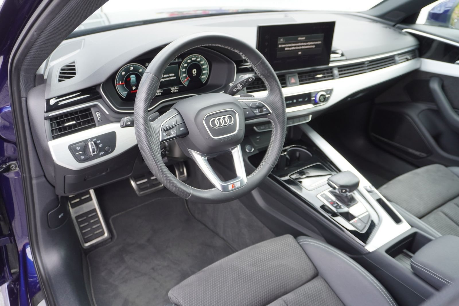 Audi A4 Avant 40 TDI S-Tronic S-Line - Samsaru's Car Outlet