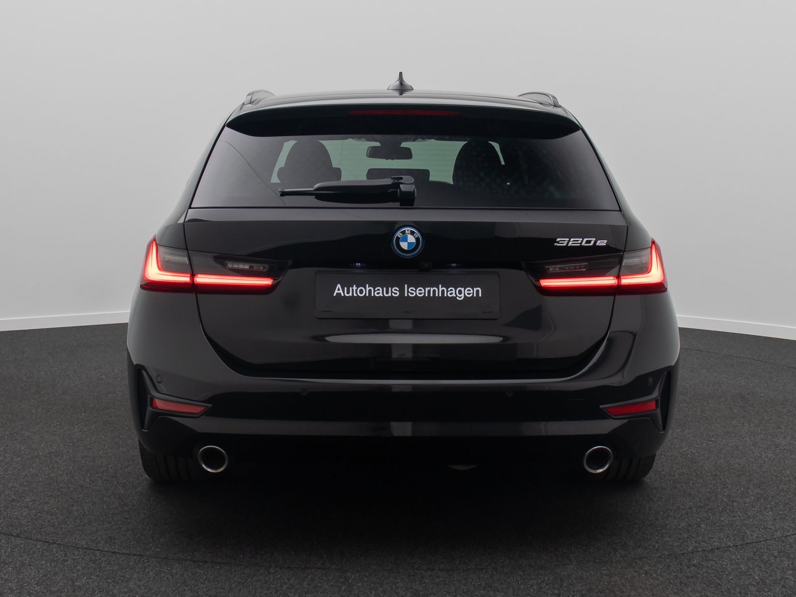 BMW 320e - Samsaru's Car Outlet