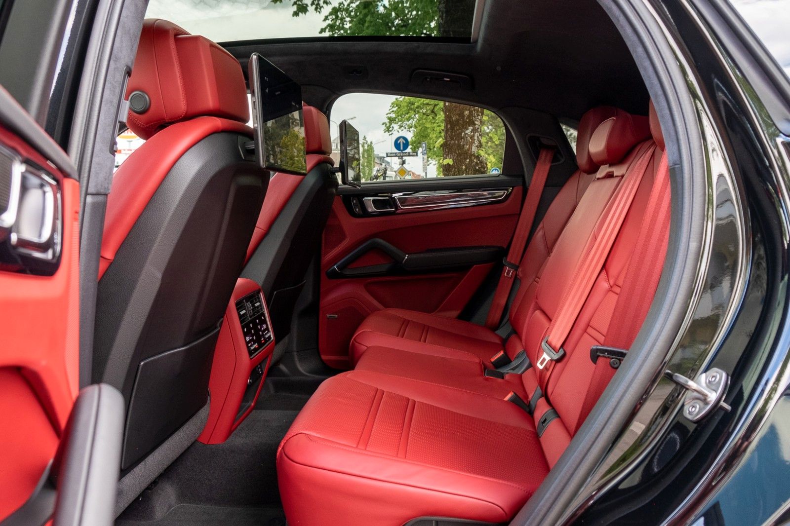 Porsche Cayenne 4.0 V8 GTS Coupe  2023 FULL