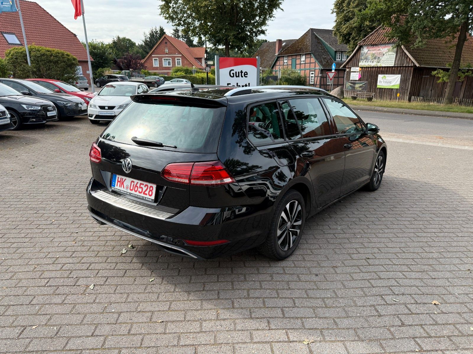 Volkswagen Golf VII Variant IQ.DRIVE - Samsaru's Car Outlet