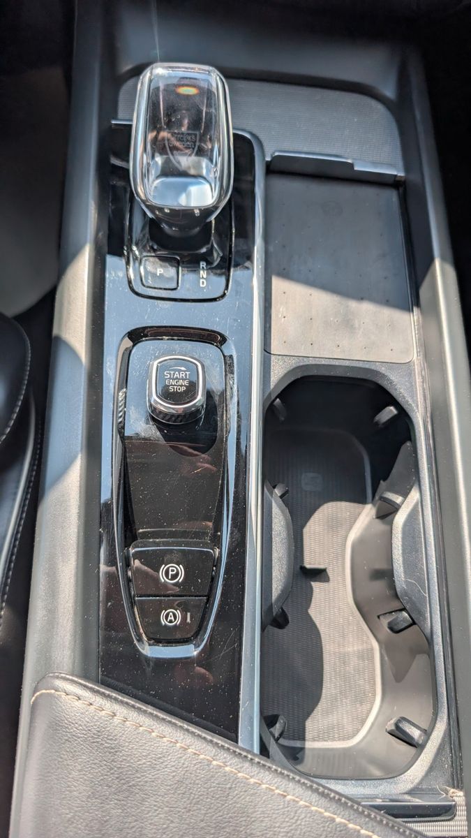 Volvo XC 60 B4 Plus Dark AWD | Standheitzung