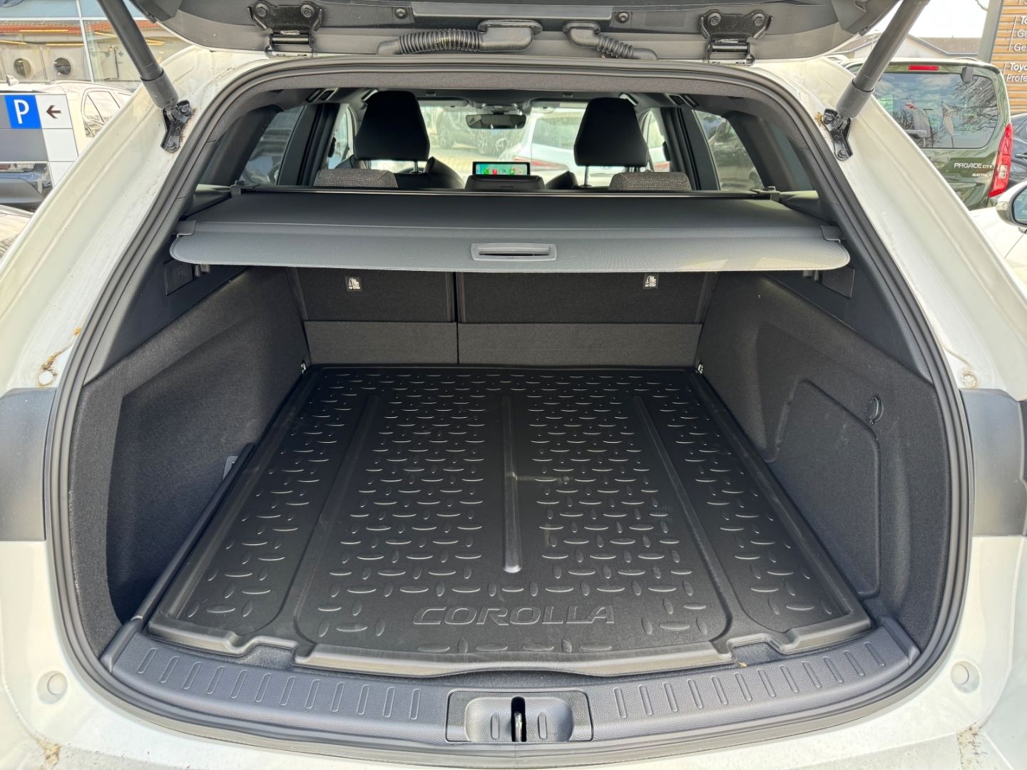 Toyota Corolla Touring Sports Hybrid Teamplayer / CarPl