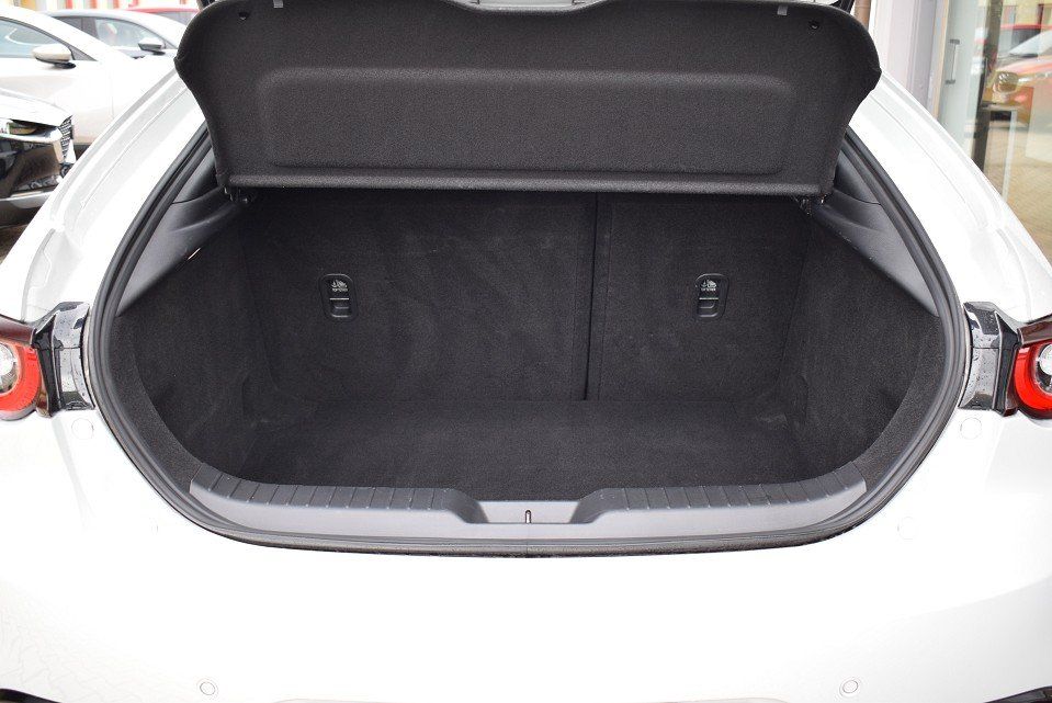 Mazda 3 2.5 140PS 6AG Center-Line Voll-LED Kamera Navi