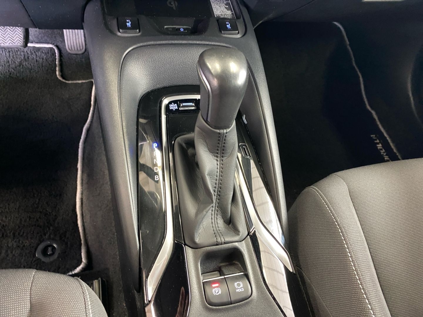 Toyota Corolla 1.8 Hybrid TS - Samsaru's Car Outlet