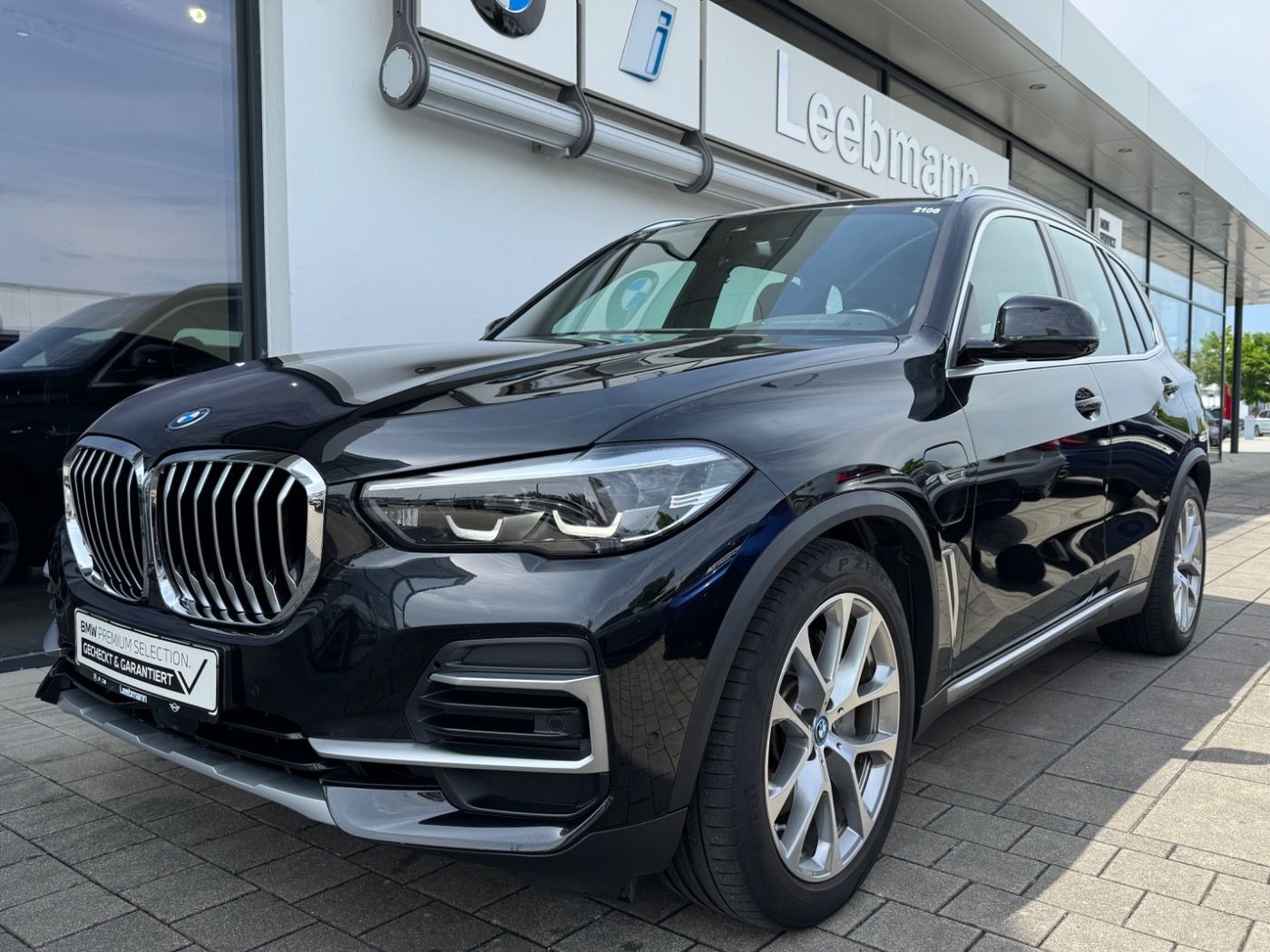 BMW X5 xDrive45e xLine AHK/360/KomFZ 2 JAHRE GARANTI