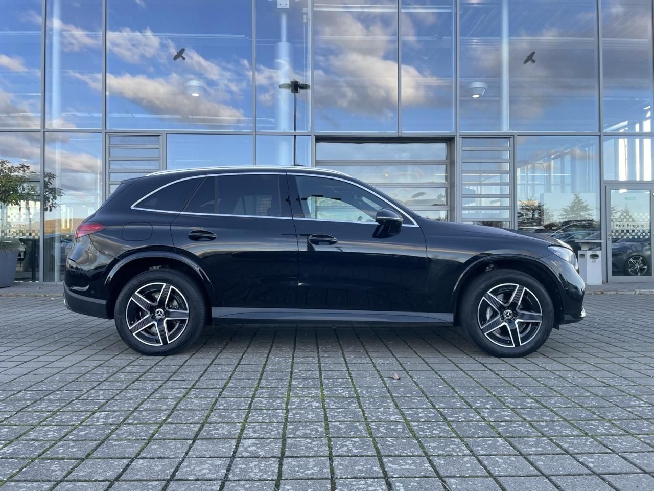 Mercedes-Benz GLC 300 e 4MATIC Pano SpurW LM S-Sitz ACC PDC