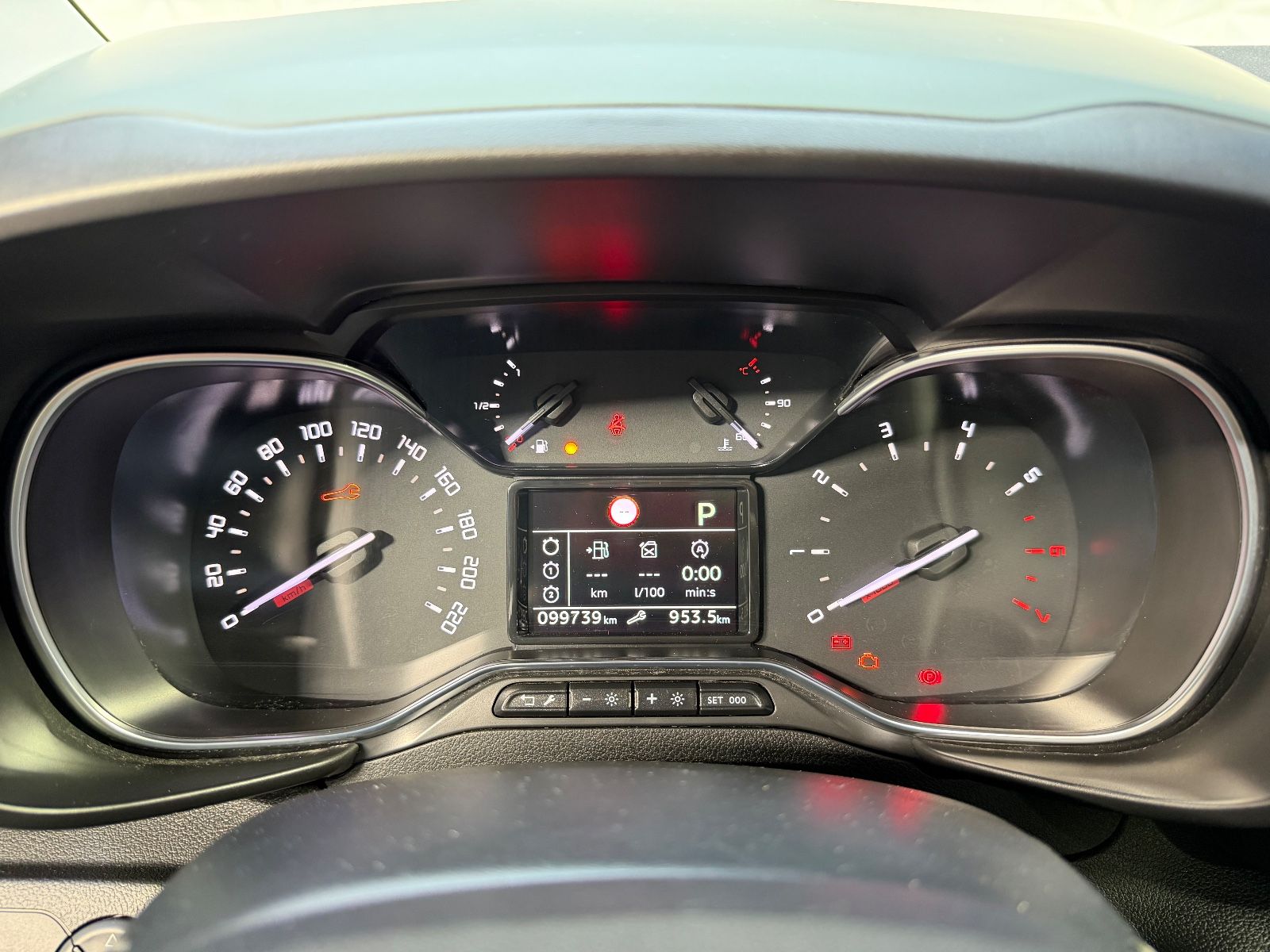 Citroën Berlingo XL BlueHDi 130 EAT8 SHINE+ANHÄNGERKUP.+