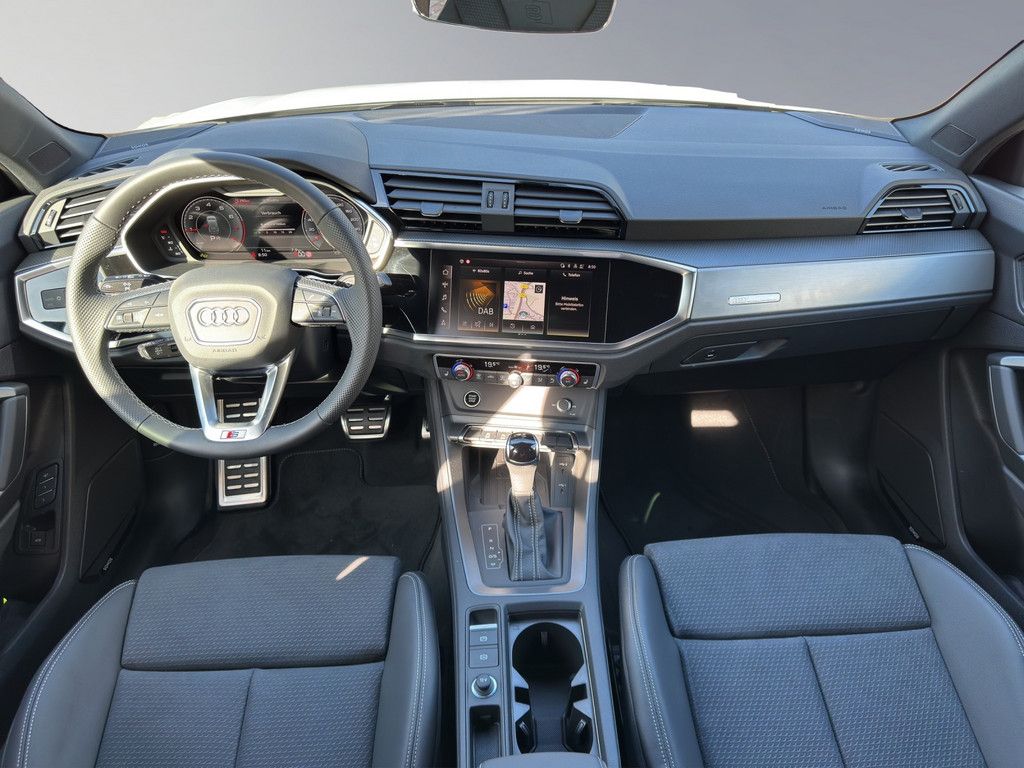 Audi Q3 35 1.5 TFSI S-tronic S line ACC MATRIX-LED