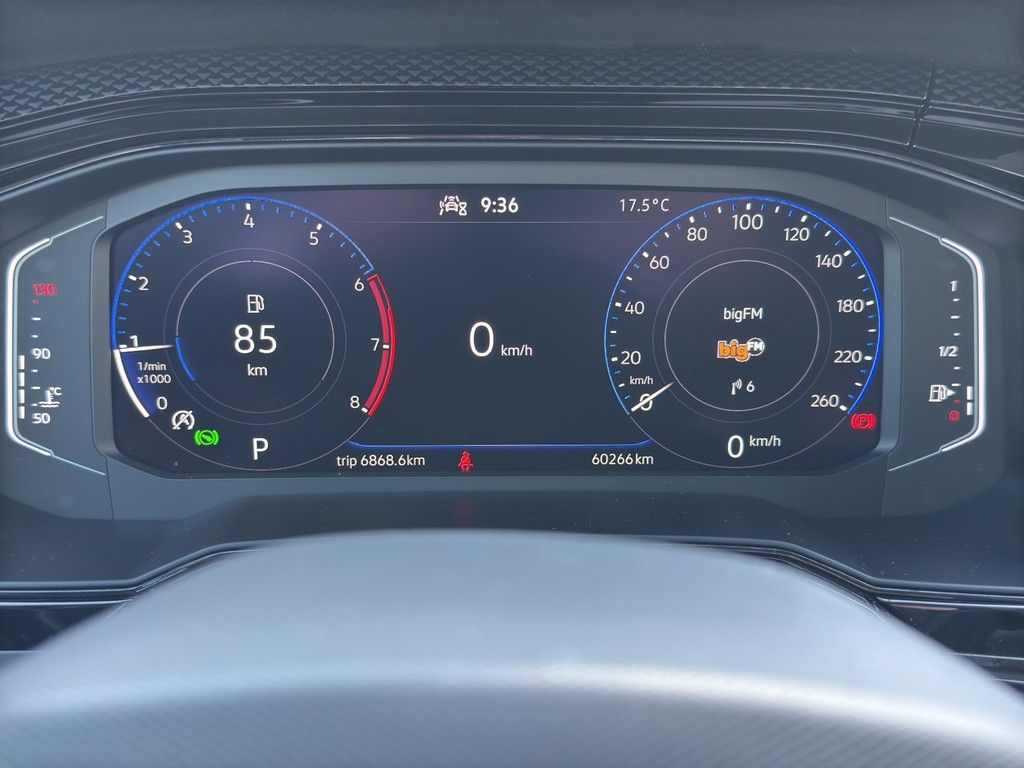 Volkswagen Taigo 1.0 TSI Life - Samsaru's Car Outlet