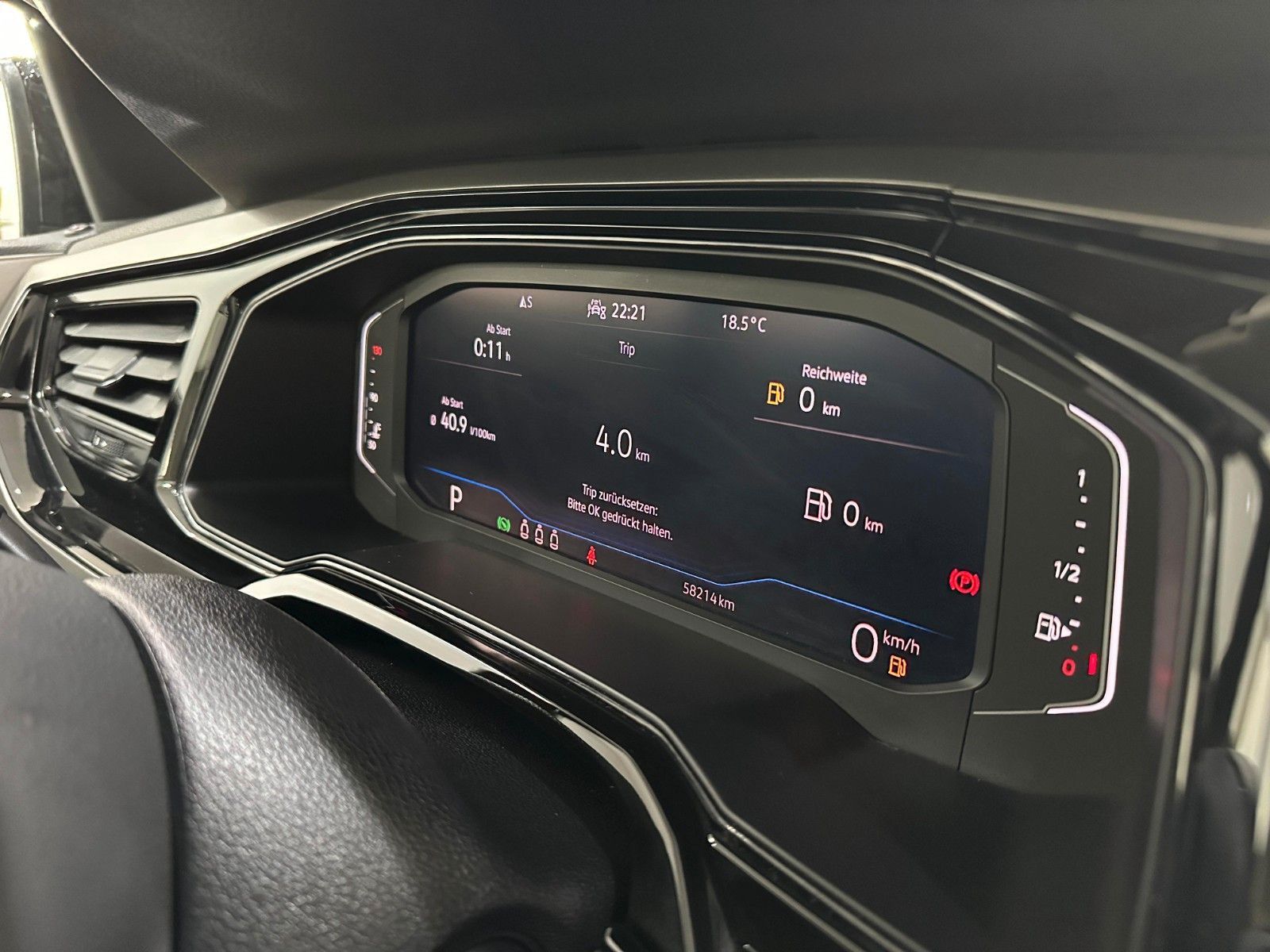 Volkswagen Polo VI 1.0 TSI Automatik - Samsaru's Car Outlet