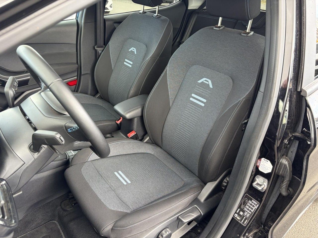 Ford Fiesta Active X AUTOMATIK+ACC+LED+4J.Garantie